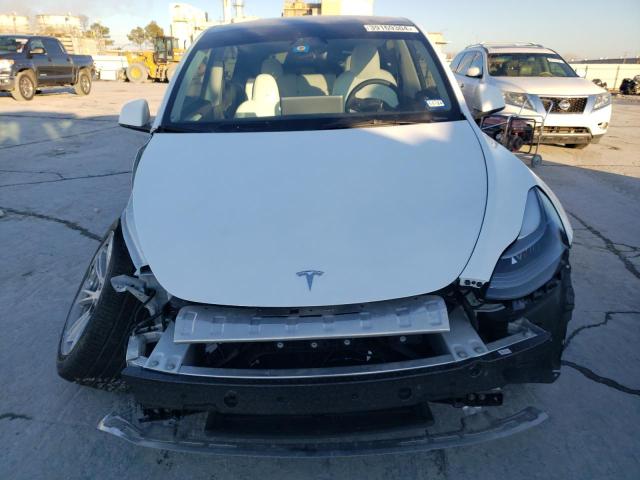 7SAYGDEE0PA188346 - 2023 TESLA MODEL Y WHITE photo 5