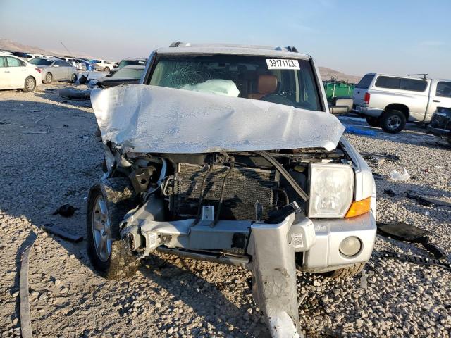 1J8HG58297C671315 - 2007 JEEP COMMANDER LIMITED SILVER photo 5