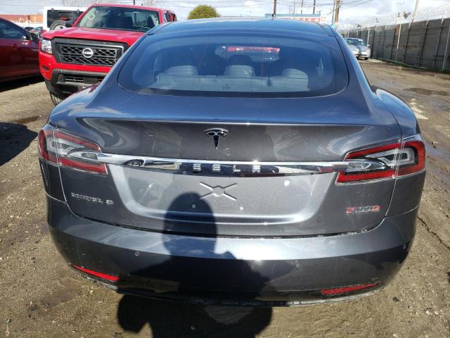 5YJSA1E41JF284412 - 2018 TESLA MODEL S Մոխրագույն լուսանկար 6