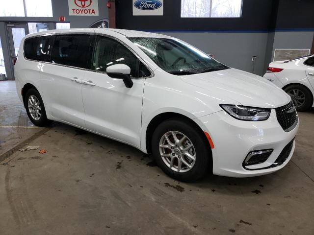 2C4RC1BG3PR580830 - 2023 CHRYSLER PACIFICA TOURING L WHITE photo 4