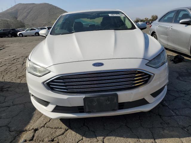 3FA6P0UU8JR177034 - 2018 FORD FUSION S HYBRID WHITE photo 5