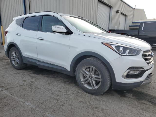 5XYZUDLB4JG536574 - 2018 HYUNDAI SANTA FE S WHITE photo 4