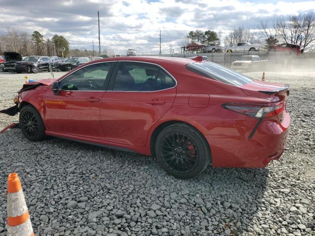 4T1G11AK2PU179027 - 2023 TOYOTA CAMRY SE NIGHT SHADE RED photo 2