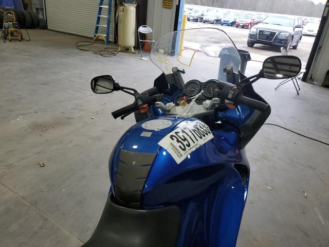 WB10557A22ZG36768 - 2002 BMW K1200 RS BLUE photo 5