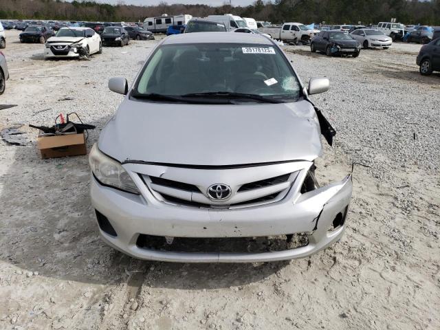 2T1BU4EE3CC784323 - 2012 TOYOTA COROLLA BASE 银色 照片 5