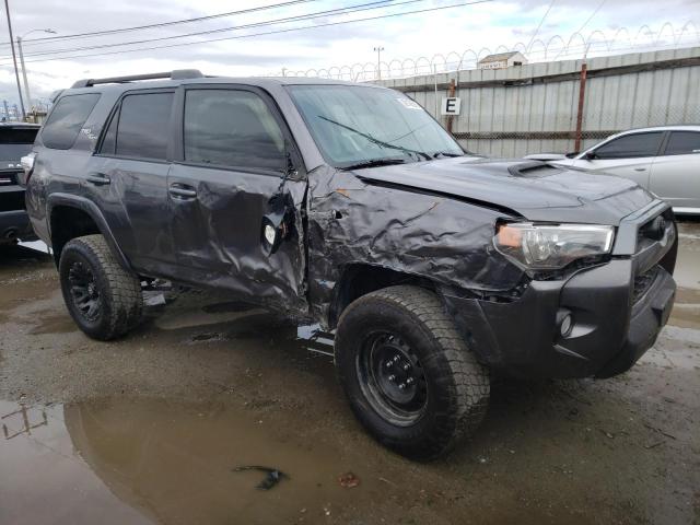 JTEBU5JR9H5465667 - 2017 TOYOTA 4RUNNER SR5/SR5 PREMIUM 灰色 照片 4