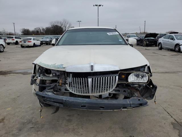 1LNHM81WXXY715089 - 1999 LINCOLN TOWN CAR EXECUTIVE أبيض صورة 5