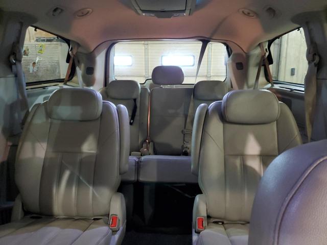 2A8HR54P28R729754 - 2008 CHRYSLER TOWN & COU TOURING MAROON photo 10