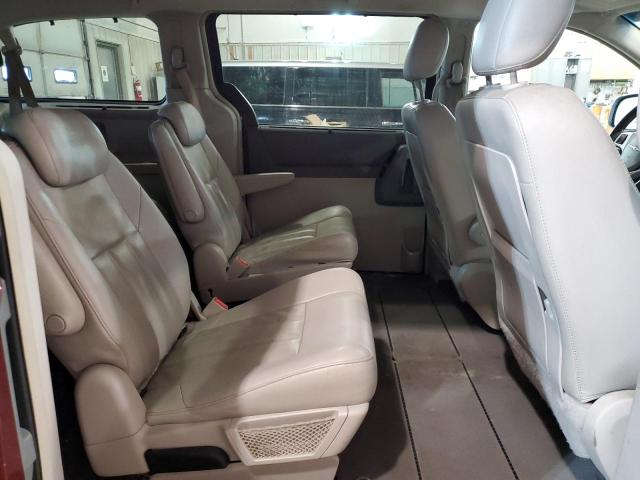 2A8HR54P28R729754 - 2008 CHRYSLER TOWN & COU TOURING MAROON photo 11