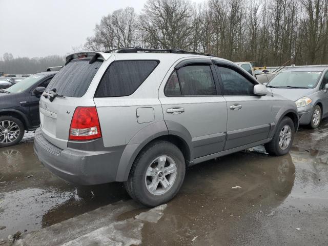 KNDJC733X35123855 - 2003 KIA SORENTO EX SILVER photo 3