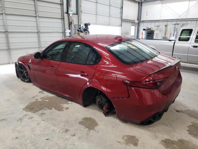 ZARFAEAV5H7553220 - 2017 ALFA ROMEO GIULIA QUADRIFOGLIO RED photo 2