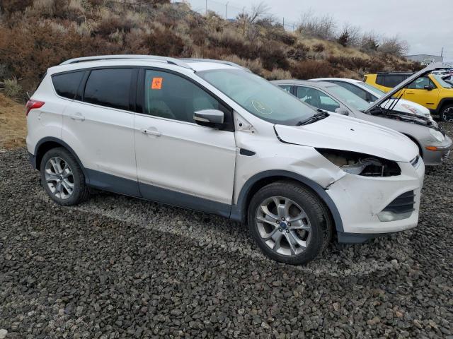 1FMCU9J9XEUD18853 - 2014 FORD ESCAPE TITANIUM WHITE photo 4