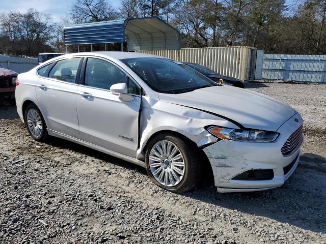 3FA6P0LUXDR382120 - 2013 FORD FUSION SE HYBRID WHITE photo 4