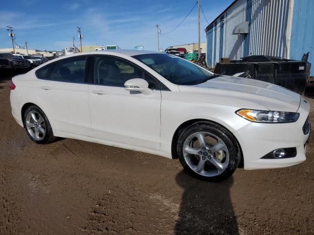 3FA6P0HDXER247598 - 2014 FORD FUSION SE WHITE photo 4