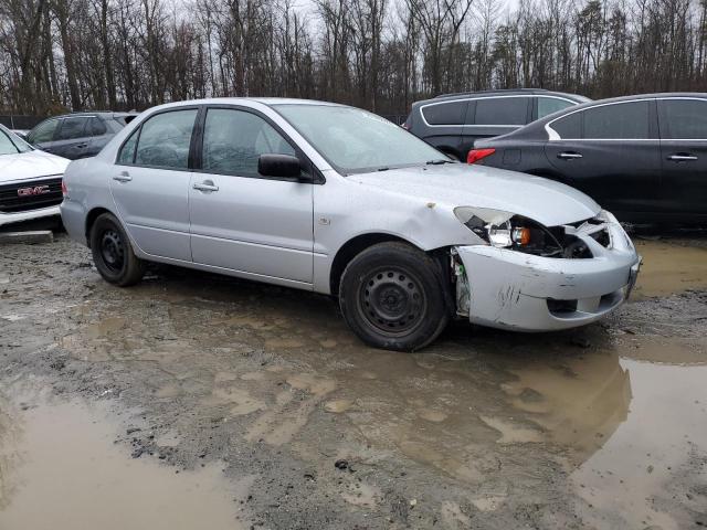 JA3AJ26E94U049789 - 2004 MITSUBISHI LANCER ES SILVER photo 4