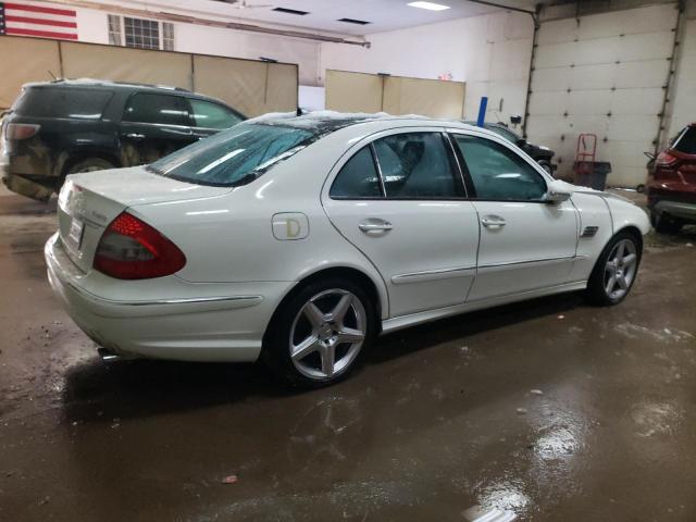 WDBUF87X48B318543 - 2008 MERCEDES-BENZ E 350 4MATIC WHITE photo 3