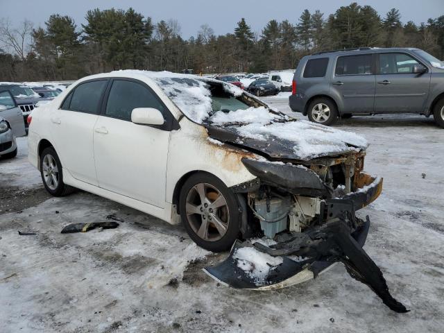 2T1BU4EE1BC697177 - 2011 TOYOTA COROLLA BASE WHITE photo 4