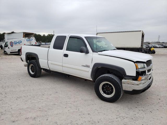 1GCHC29123E147350 - 2003 CHEVROLET SILVERADO C2500 HEAVY DUTY WHITE photo 4