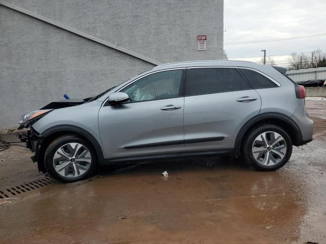 KNDCC3LG7N5159963 - 2022 KIA NIRO S GRAY photo 1