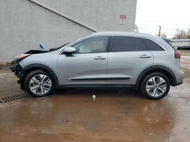 KNDCC3LG7N5159963 - 2022 KIA NIRO S GRAY photo 2