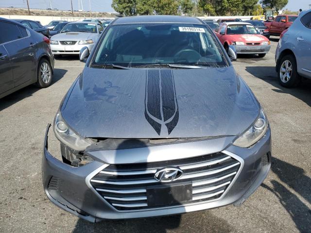 KMHD74LF9JU590838 - 2018 HYUNDAI ELANTRA SE GRAY photo 5