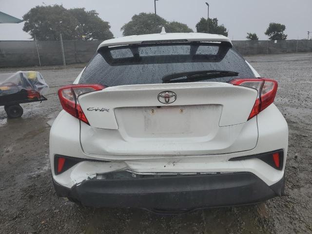 NMTKHMBX3JR017195 - 2018 TOYOTA C-HR XLE WHITE photo 6