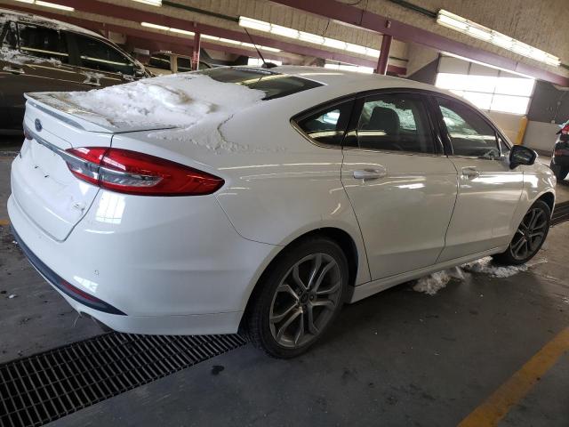 3FA6P0H76HR283285 - 2017 FORD FUSION SE WHITE photo 3