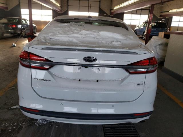 3FA6P0H76HR283285 - 2017 FORD FUSION SE WHITE photo 6