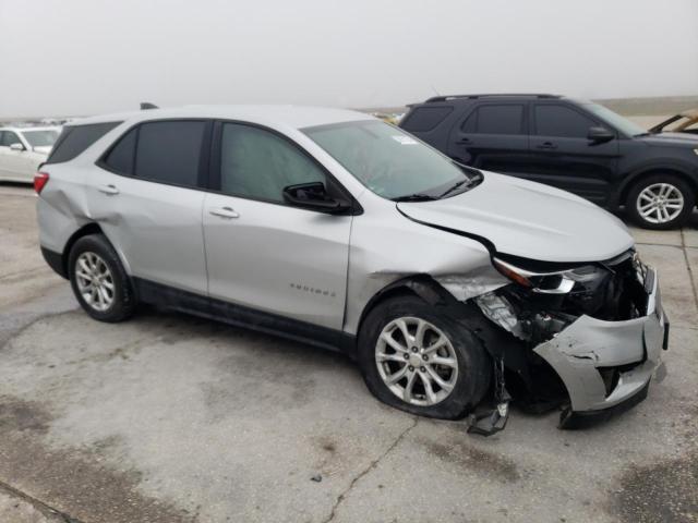 3GNAXHEV3JL126934 - 2018 CHEVROLET EQUINOX LS SILVER photo 4