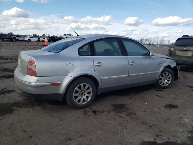 WVWPD63B73P059481 - 2003 VOLKSWAGEN PASSAT GLS SILVER photo 3