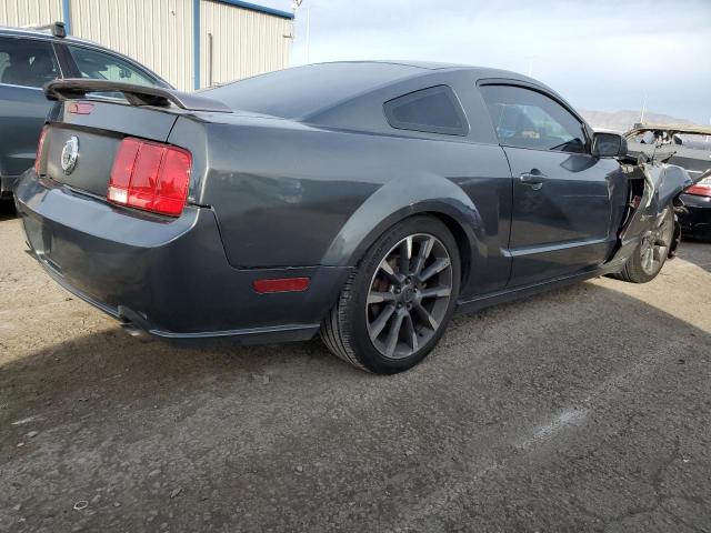 1ZVHT82H365205218 - 2006 FORD MUSTANG GT CHARCOAL photo 3