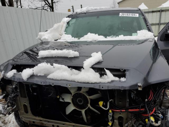 5TFUM5F16GX067206 - 2016 TOYOTA TUNDRA DOUBLE CAB SR/SR5 GRAY photo 11