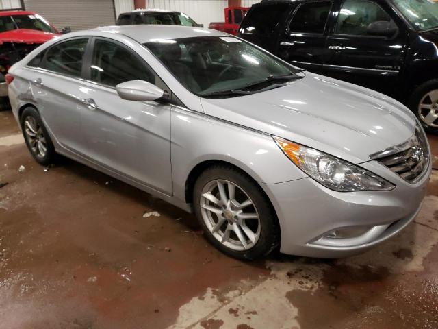 5NPEC4AC8BH088864 - 2011 HYUNDAI SONATA SE SILVER photo 4