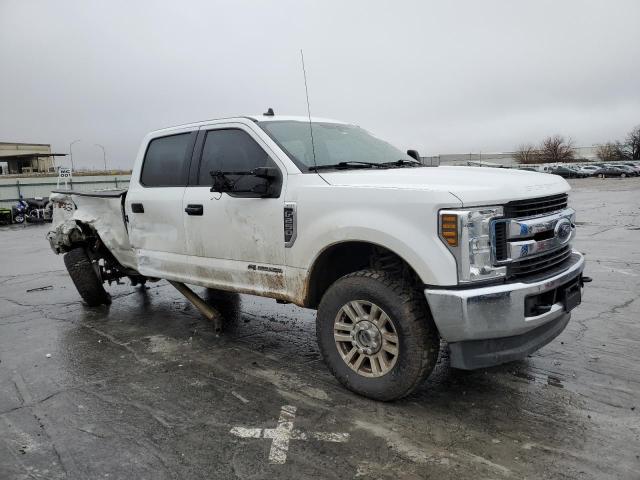 1FT7W2BT0KEE87805 - 2019 FORD F250 SUPER DUTY WHITE photo 4