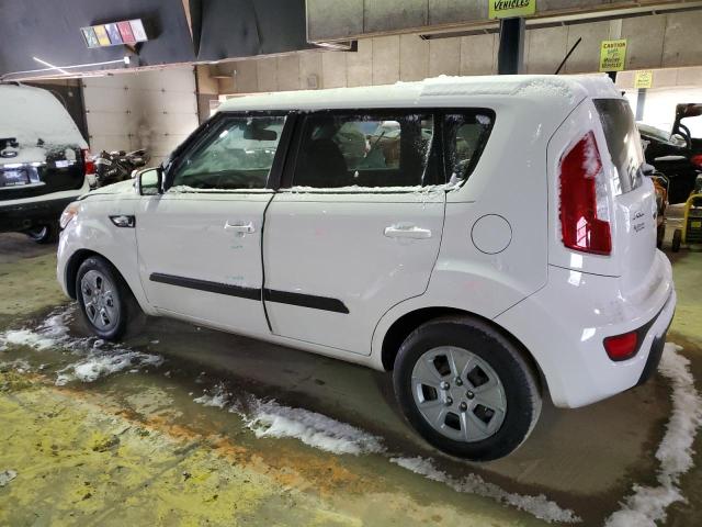 KNDJT2A50D7571311 - 2013 KIA SOUL WHITE photo 2