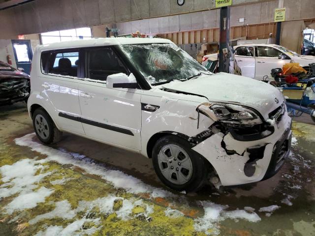 KNDJT2A50D7571311 - 2013 KIA SOUL WHITE photo 4