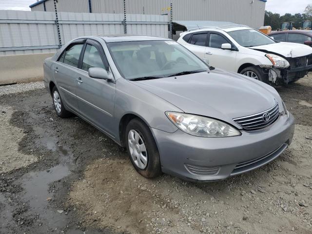 4T1BE32K25U624761 - 2005 TOYOTA CAMRY LE GRAY photo 4