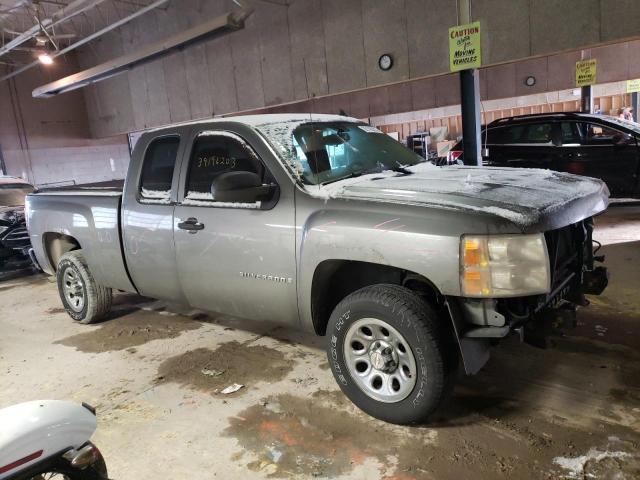 1GCEC19X07Z603183 - 2007 CHEVROLET SILVERADO C1500 CLASSIC GRAY photo 4