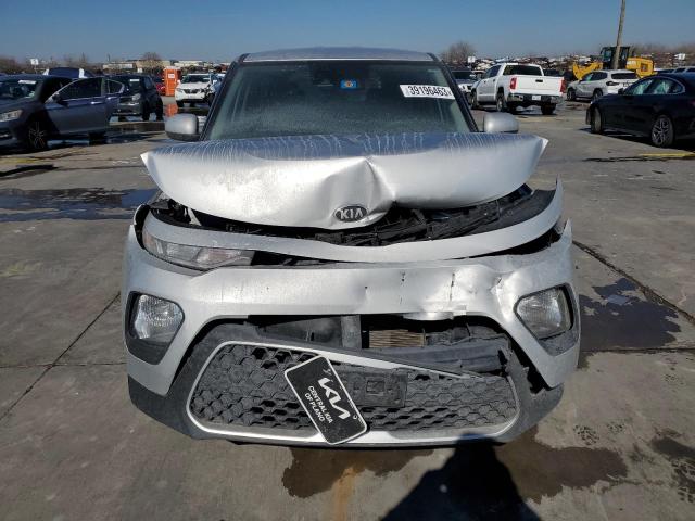 KNDJ23AU5L7716485 - 2020 KIA SOUL LX SILVER photo 5