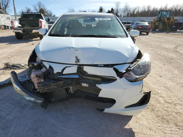 KMHCT4AE1EU715855 - 2014 HYUNDAI ACCENT GLS WHITE photo 5