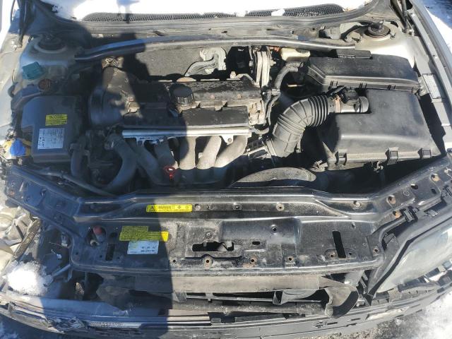 YV1RS61R022176775 - 2002 VOLVO S60 SILVER photo 11