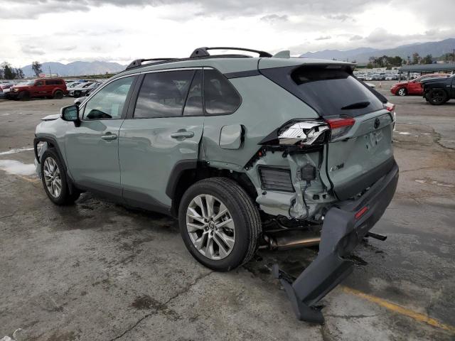 2T3C1RFV5NW227639 - 2022 TOYOTA RAV4 XLE PREMIUM GRAY photo 2