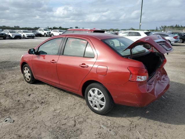 JTDBT903791328943 - 2009 TOYOTA YARIS RED photo 2