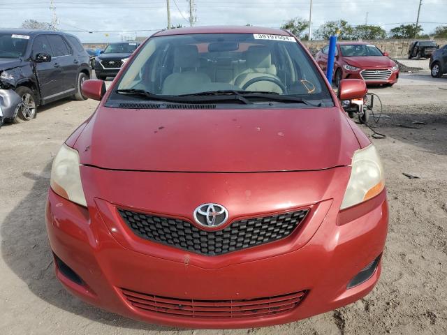 JTDBT903791328943 - 2009 TOYOTA YARIS RED photo 5