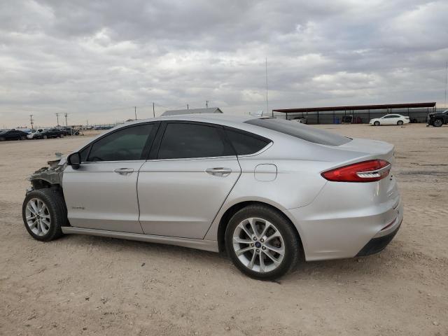 3FA6P0LU5KR114802 - 2019 FORD FUSION SE SILVER photo 2