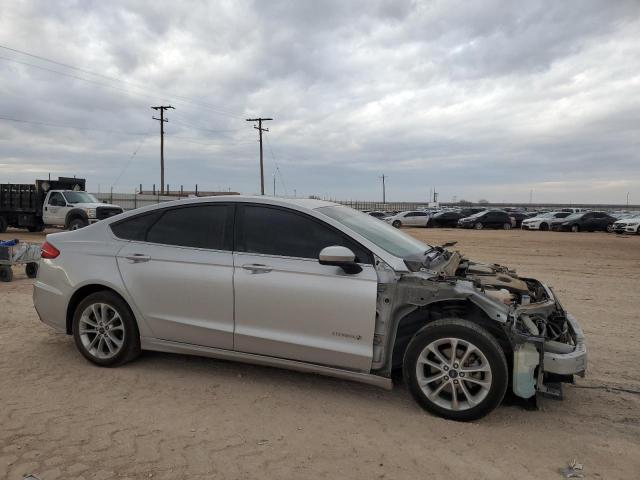 3FA6P0LU5KR114802 - 2019 FORD FUSION SE SILVER photo 4