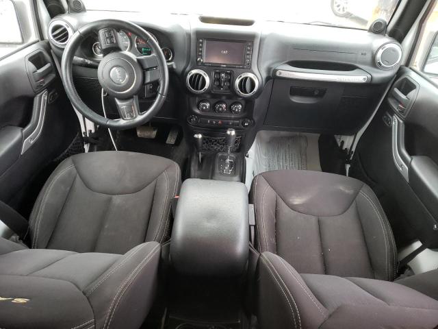 1C4BJWEG4DL671187 - 2013 JEEP WRANGLER U SAHARA WHITE photo 8