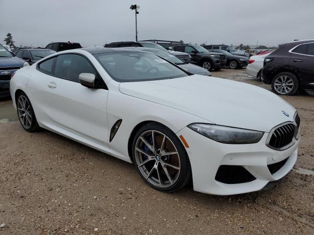 WBABC4C04NCH87687 - 2022 BMW M850XI WHITE photo 4