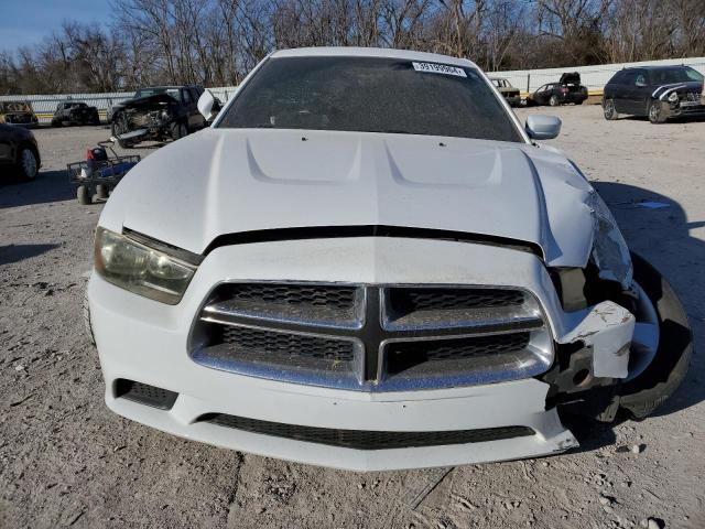 2C3CDXBG2CH301832 - 2012 DODGE CHARGER SE WHITE photo 5