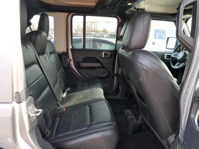 1C4HJXEG8JW124417 - 2018 JEEP WRANGLER U SAHARA GRAY photo 11